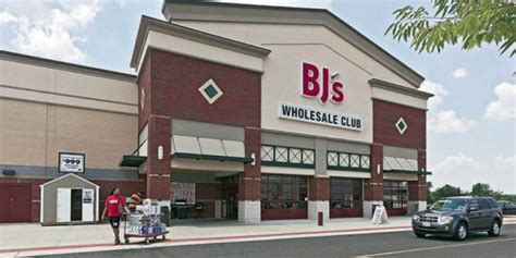 What time does bj - Shop your local BJ's Wholesale Club at 4408 Milestrip Rd. Blasdell NY 14219 to find groceries, electronics and much more at member-only savings every day. Join the club today! 